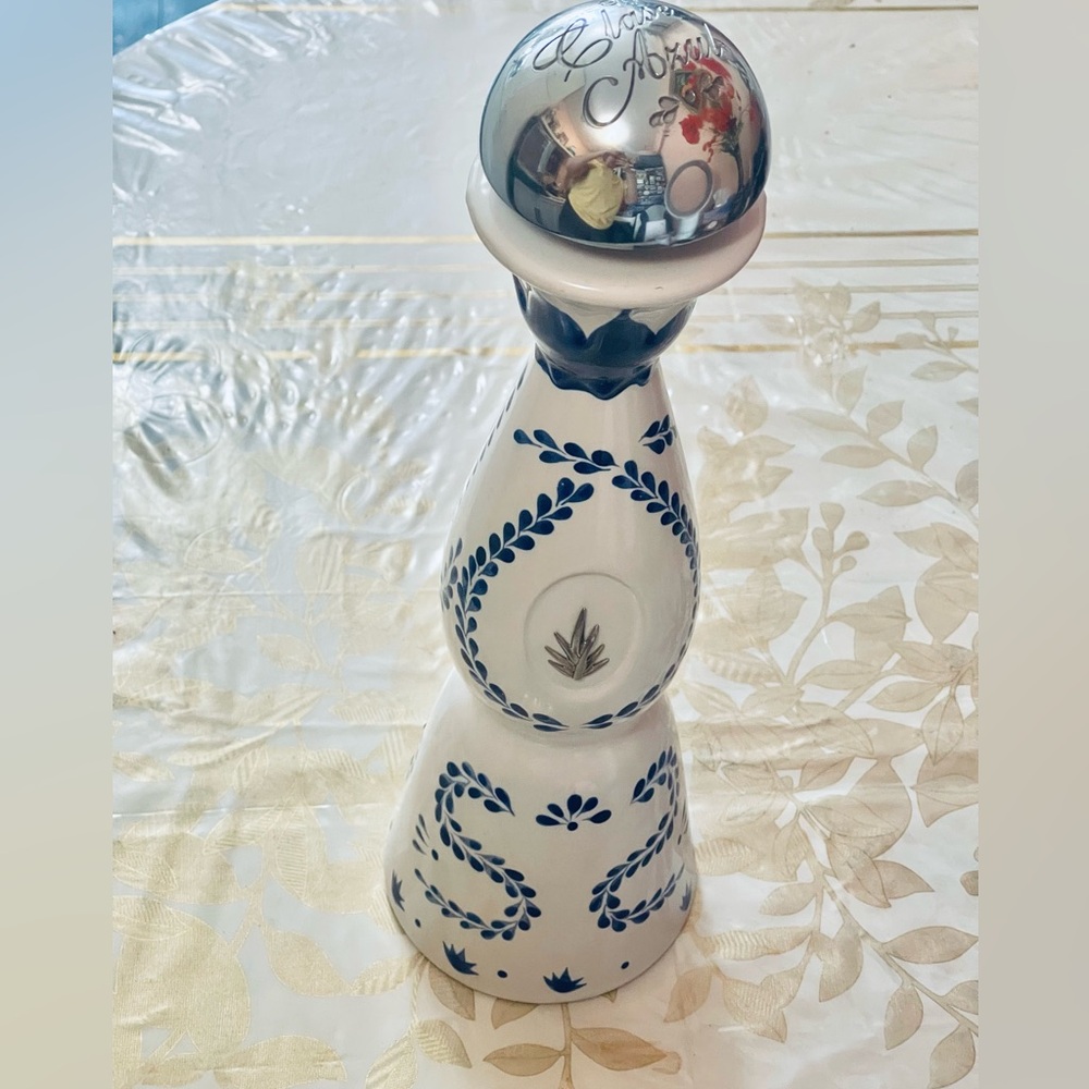 Clase Azul Reposado Empty Tequila Bottle 750ml Hand Painted Decanter
New Style